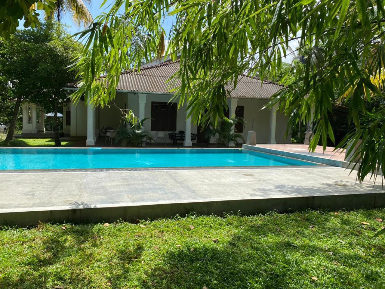 Villa Helvetia Galle Buitenkant foto