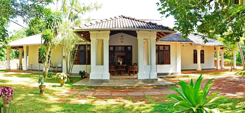 Villa Helvetia Galle Buitenkant foto